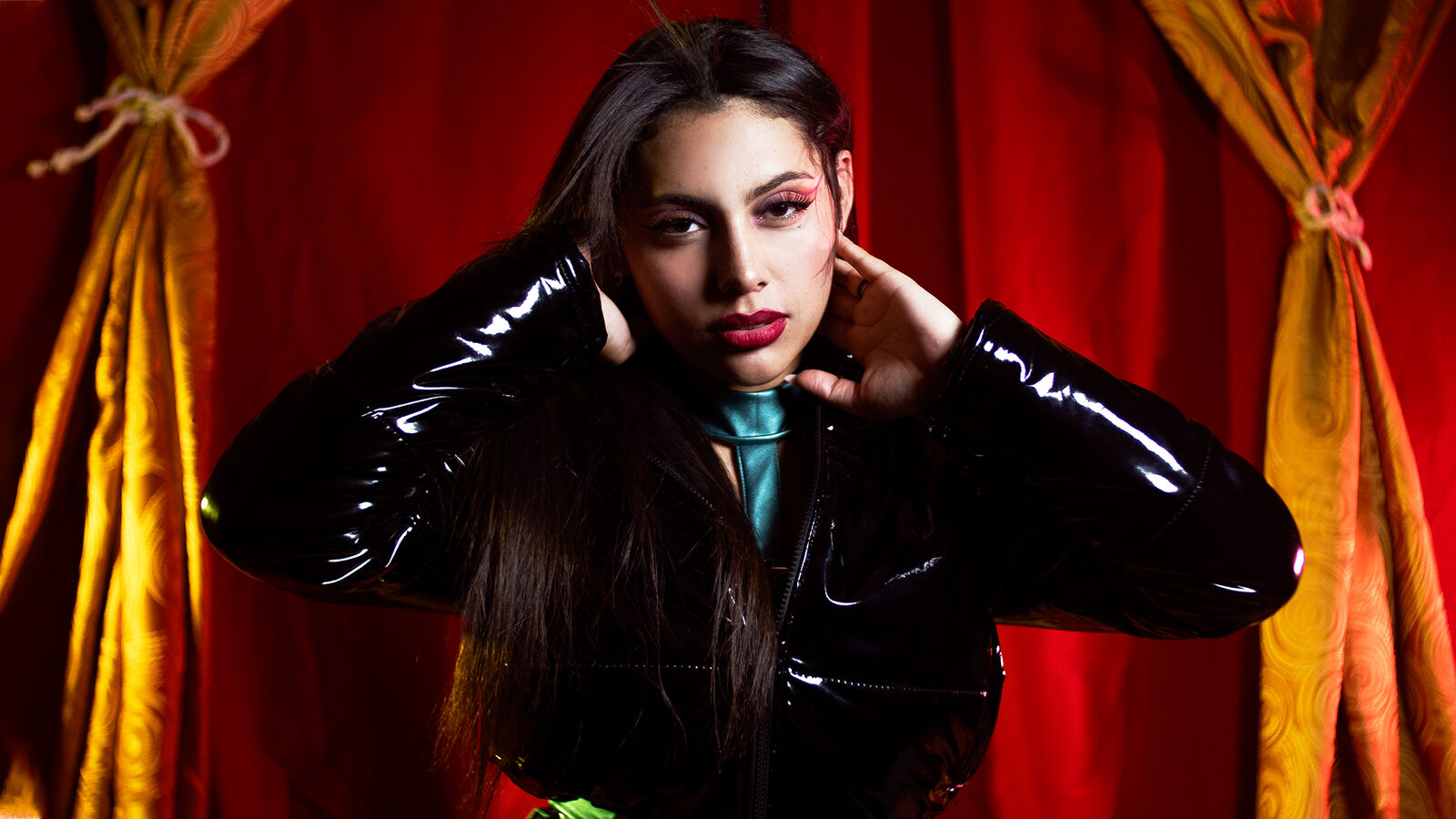 AlyssaSantorini erotic portrait