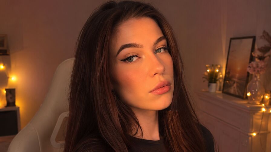EllieBamber's live cam