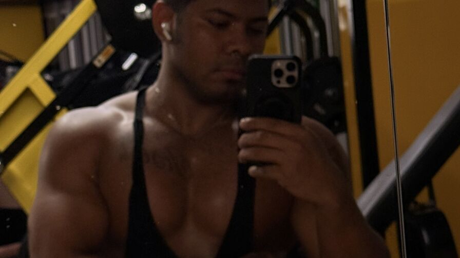 Watch LeonMike live on Free Vintage Erotica