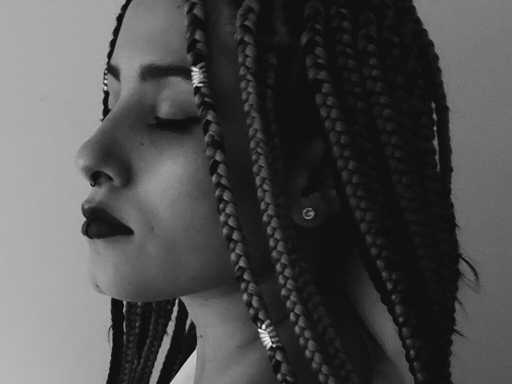 AfroditaRussell adult webcam profile picture