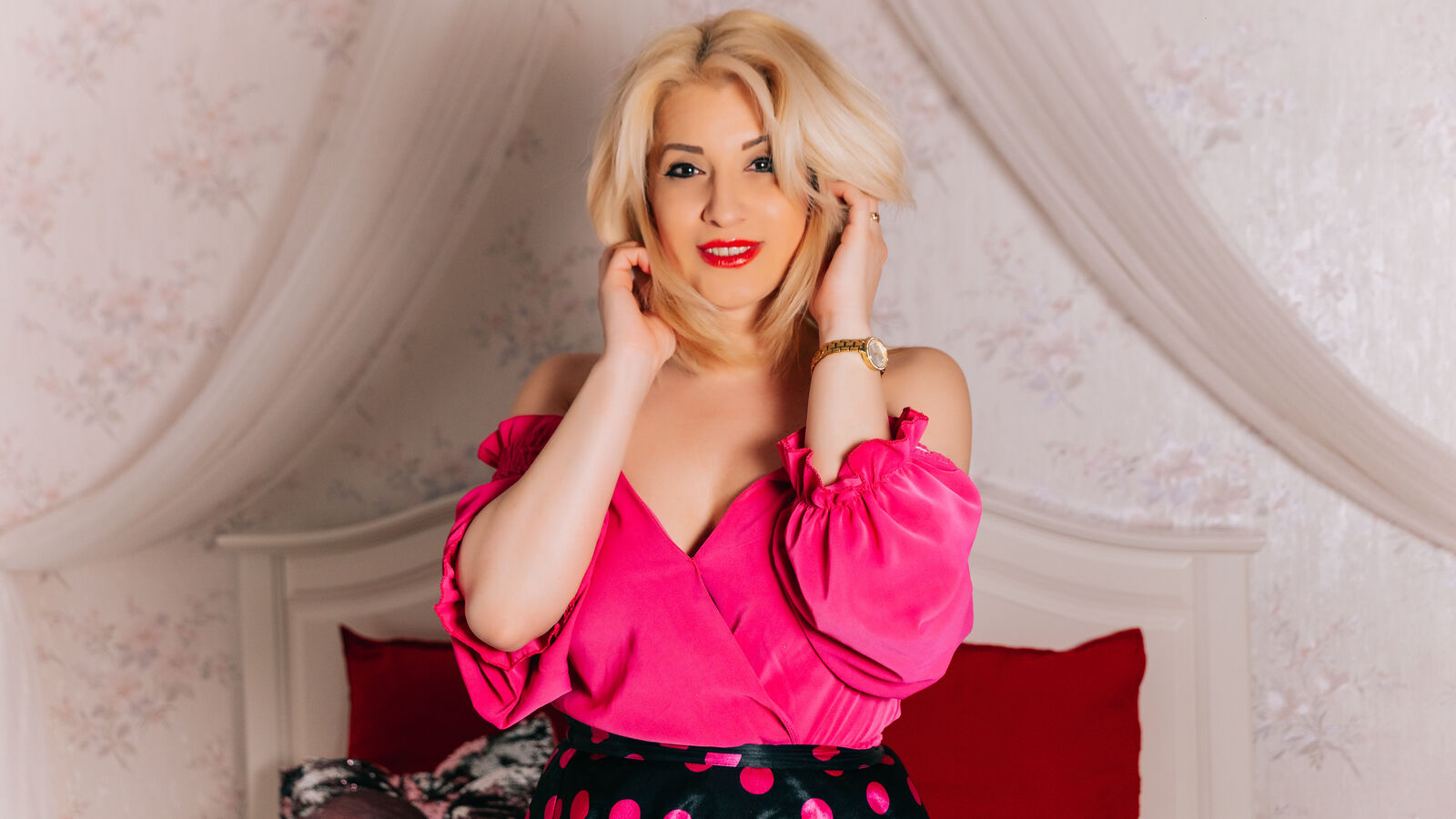 SaraStanton erotic portrait