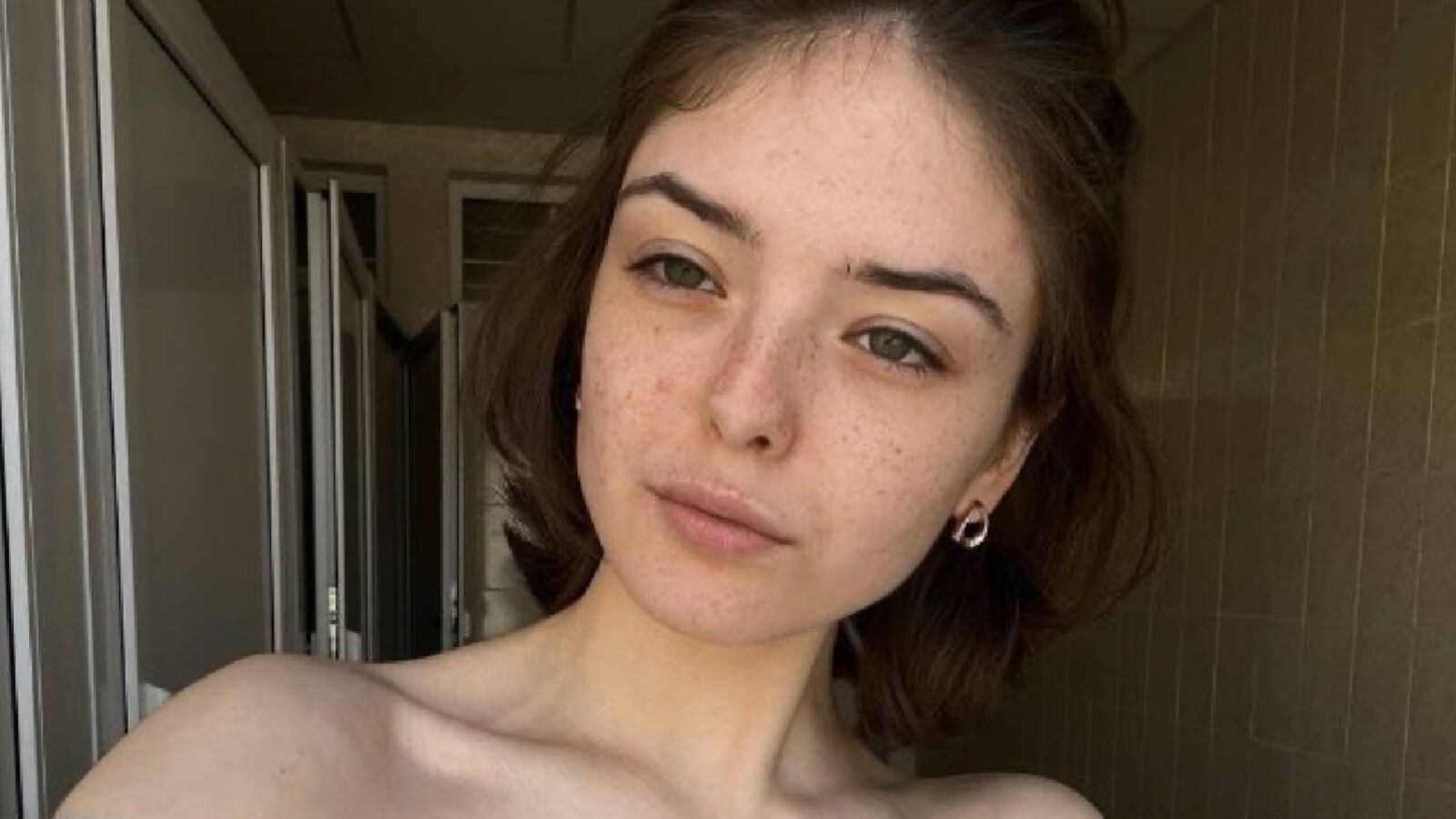UshaSolgovic erotic portrait