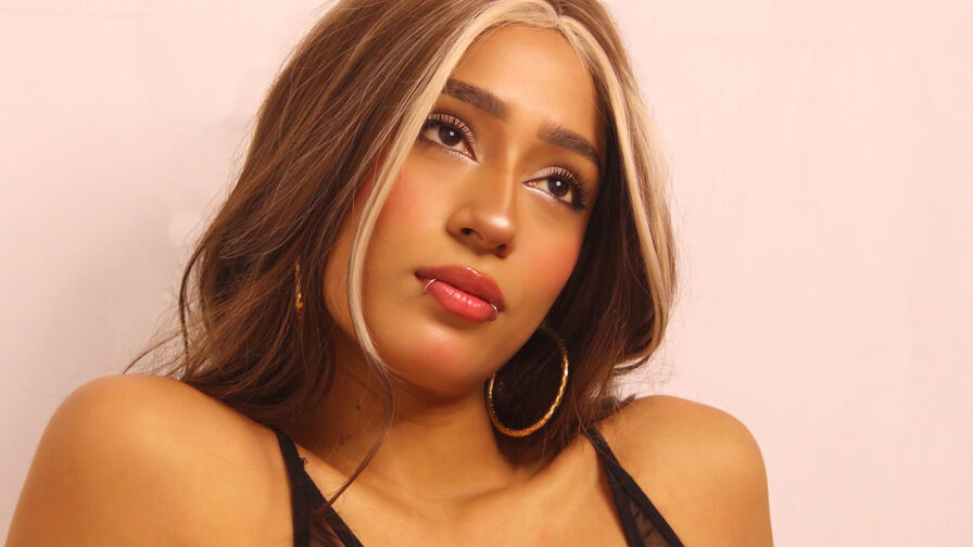 Dancing, Dildo, Fingering, Live orgasm, Oil, Roleplay, Striptease, Footsex, Snapshot, Joi, Sph