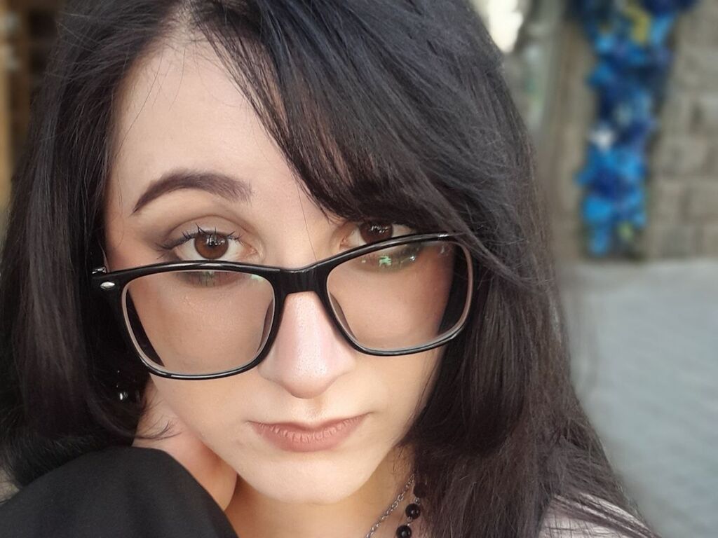 AmberlyPerri Profile Image