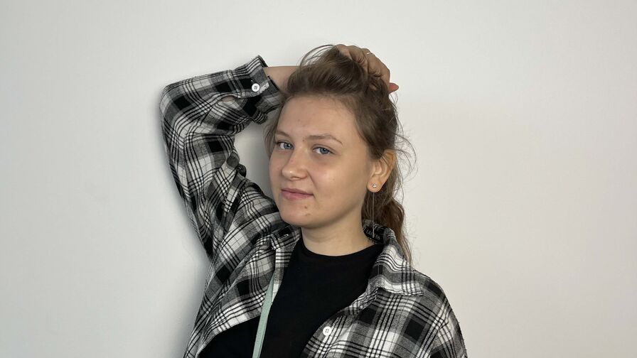 Live Sex Chat with PaulinaFemrite