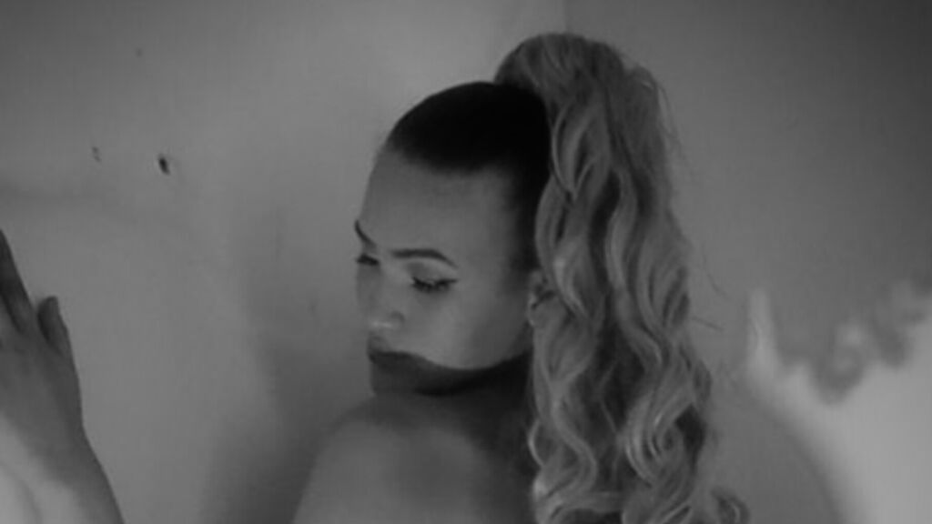 Sex chat gratuit in direct cu AmbarAnthonela pe LiveJasmin
