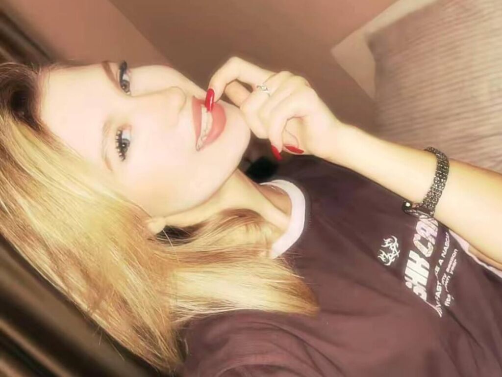 FlossieRoseth webcam livejasmin model stream image