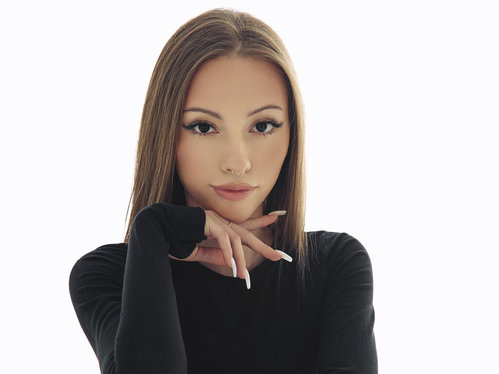 JulyOwens LiveJasmin webcam model photo
