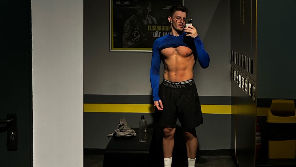 JulianDylan live cam and statistics on UnifiedCams