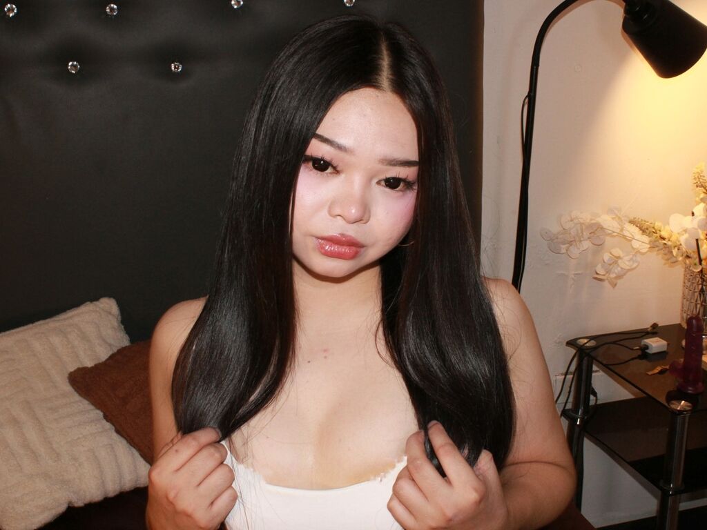 CathalinaSantos private show profile image