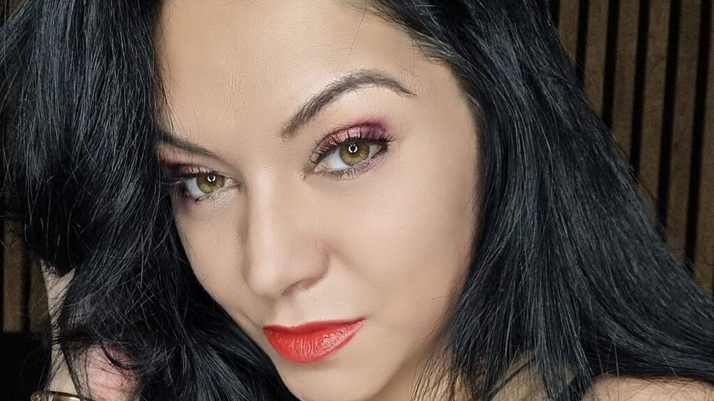 FreyaBlaze Live Webcam on LiveJasmin