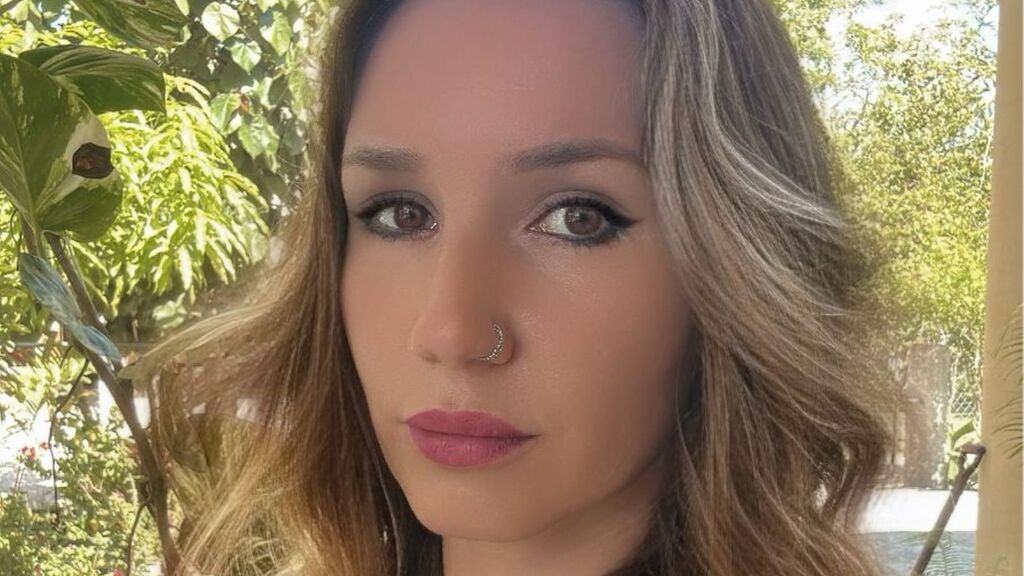 AnaAlvarez live cam model at LiveJasmin