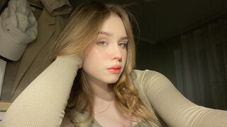 NoelleJones webcam