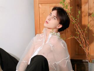 online cam porn AdrianoAubert