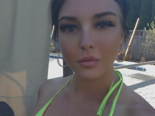 HollyComming webcam model