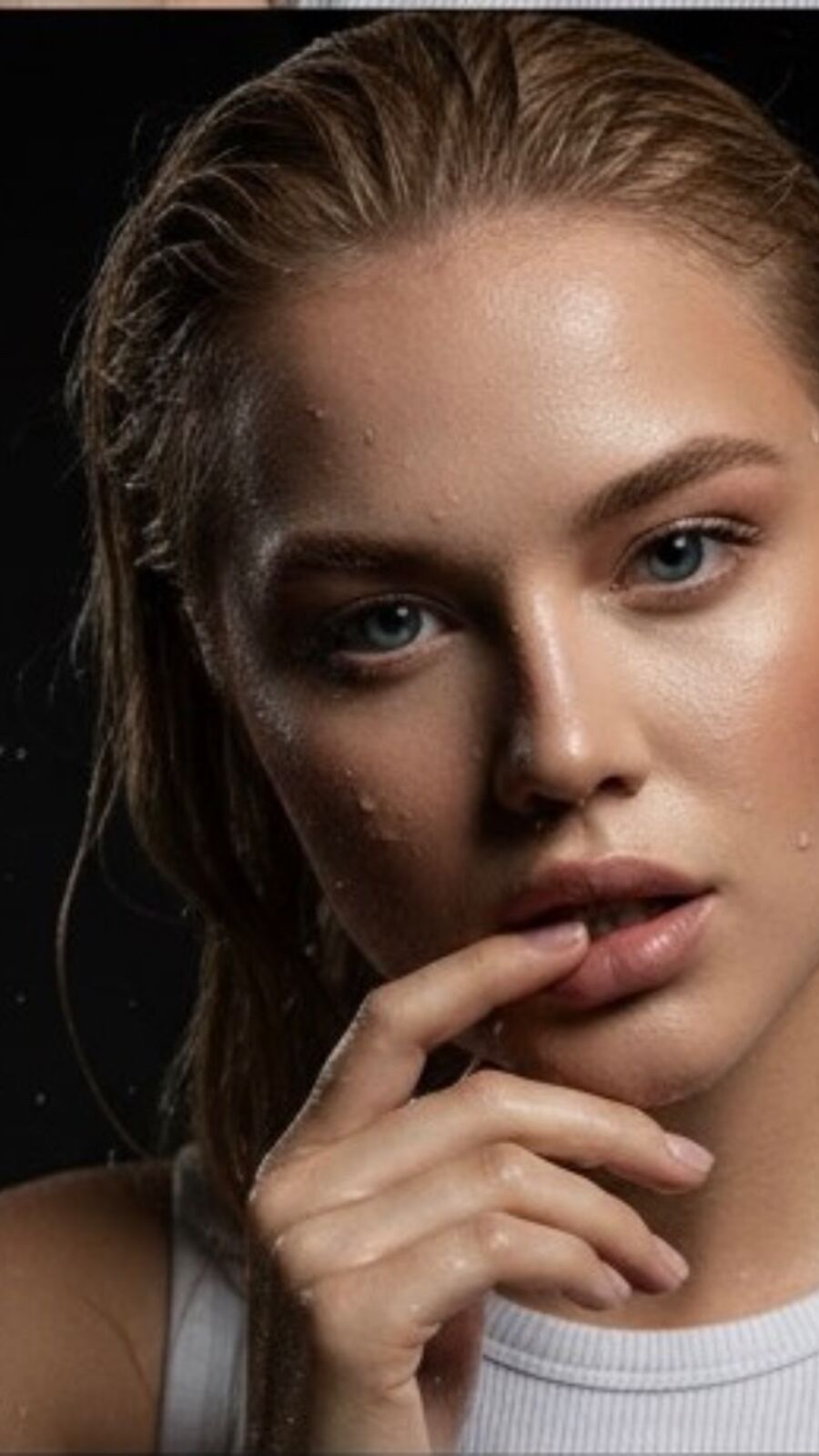 ValyMorgan glamour portrait