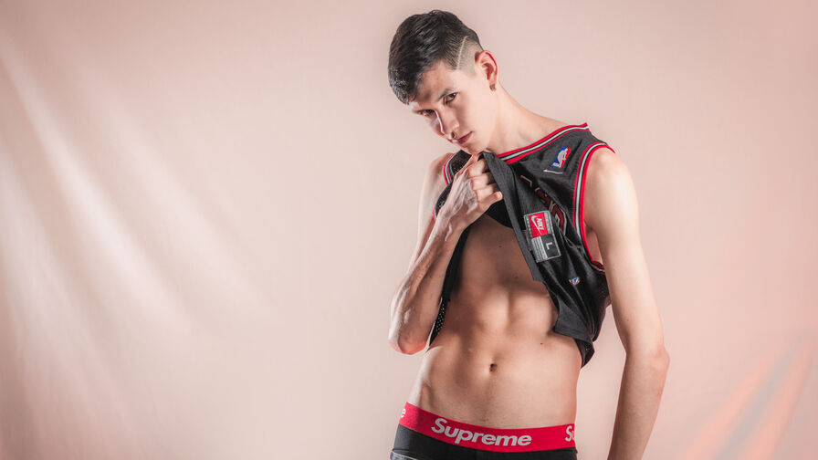 Sexy Live Sex Chat with JeanLeon