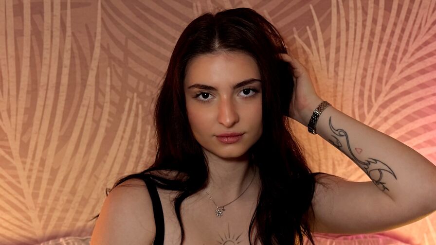 Watch VanessaMorgan live on Hernude