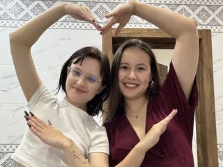 AccaAndPeggy Watch live cam girls online