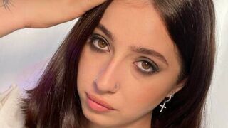 Free Nude BellaMuniss