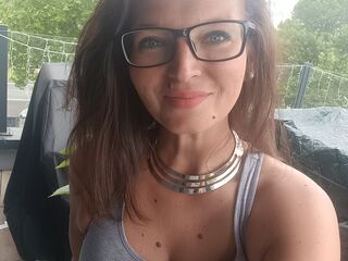watch live sex EmaBastien