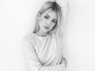 ZaraVelvettt's Picture
