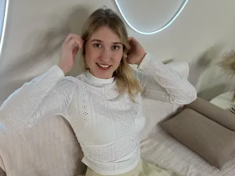 Chat with MaeGoreham