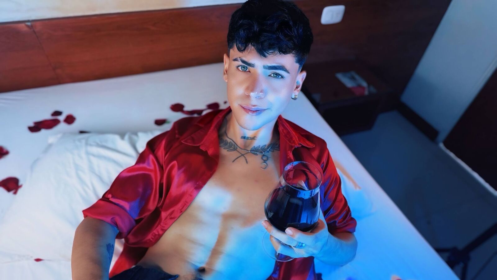 CamilloGuzmn erotic portrait