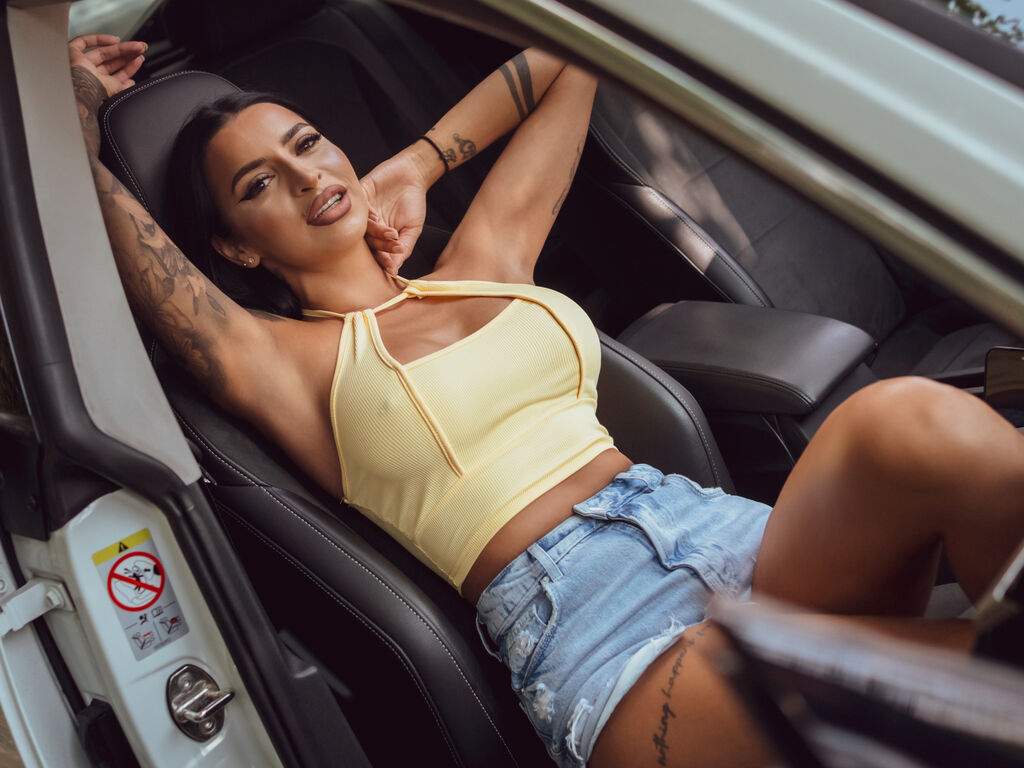  KylieSummer chat room