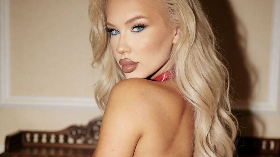 Discover AlmaGrace VIP show