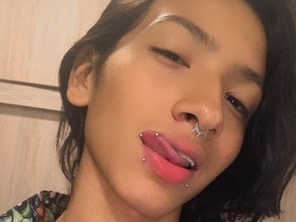 CamiArango Nackt