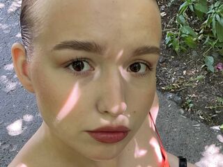 Webcam model SusannahBuffalo from Web Night Cam