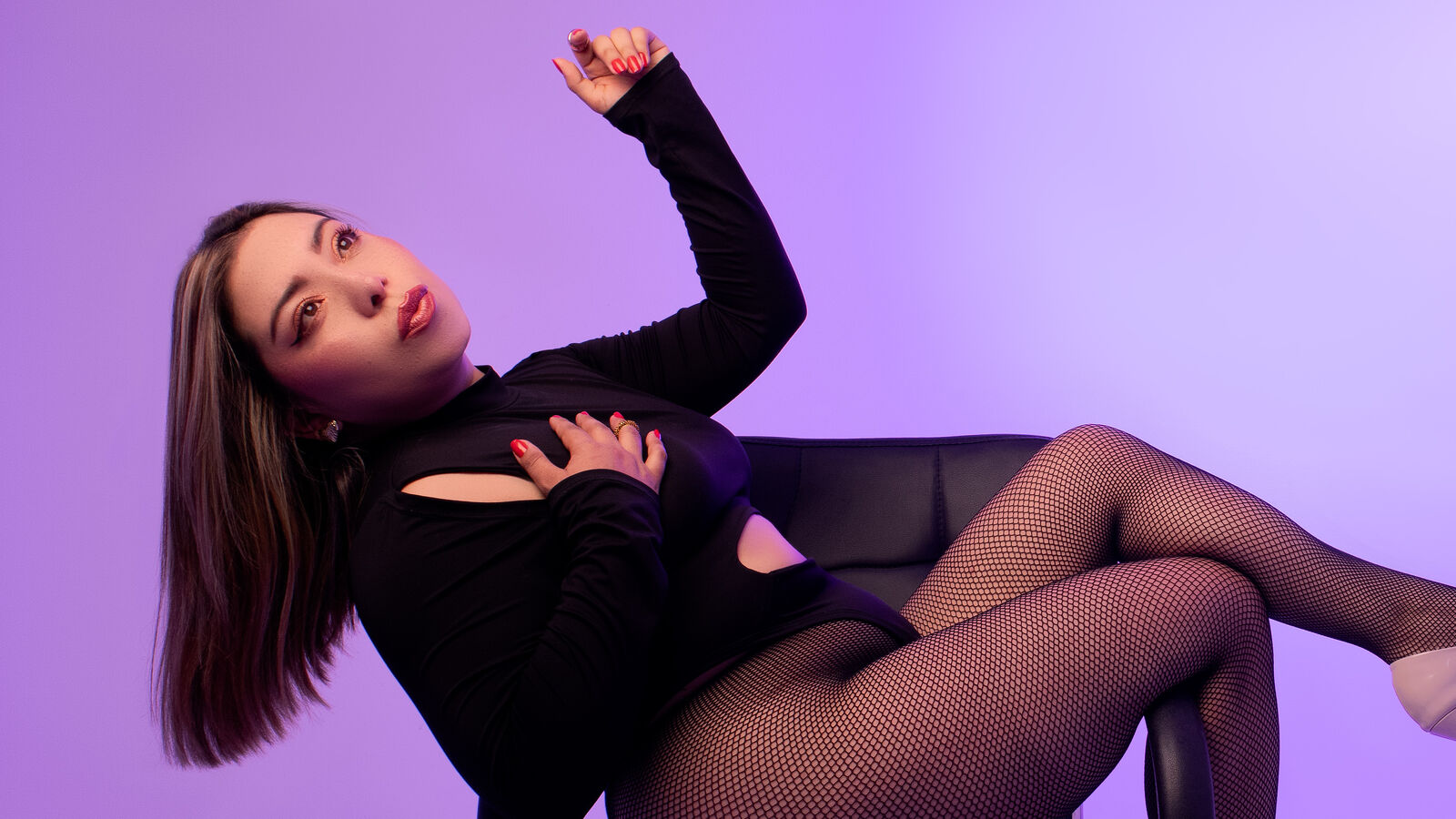 JulieteFontaine glamour portrait