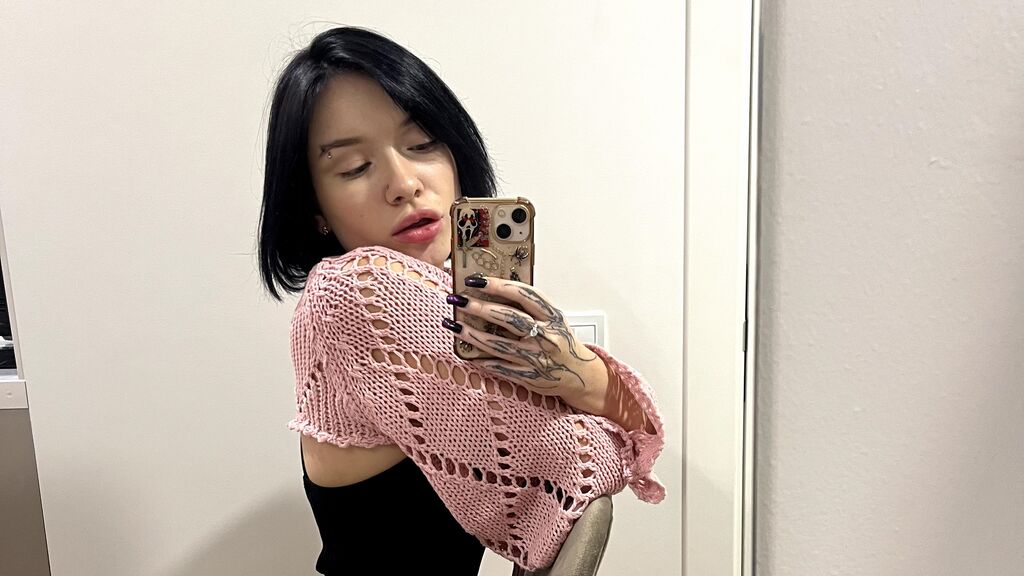 KiraNyx's profile from Jasmin at GirlsOfJasmin'