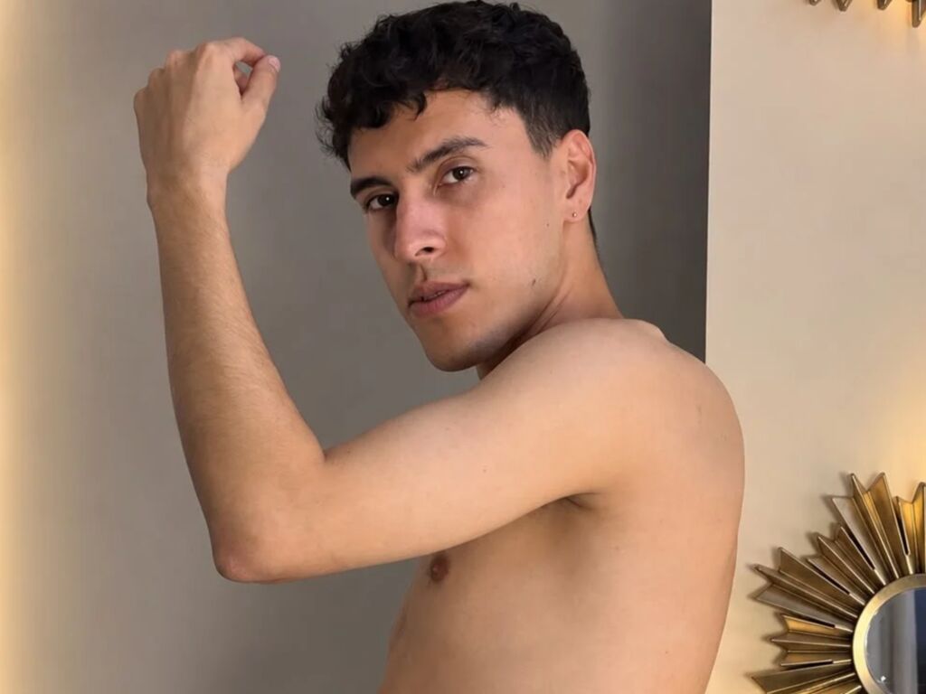 MaxLeons adult webcam profile picture