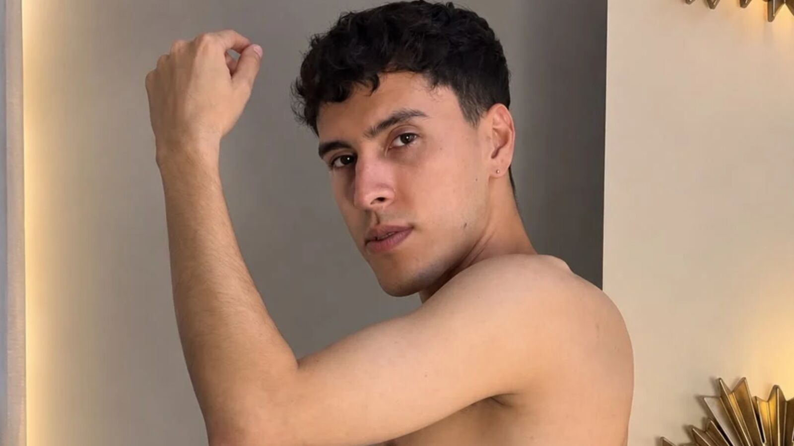 MaxLeons erotic portrait