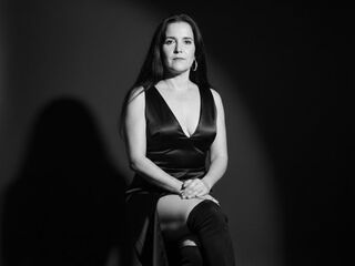 RebecaThonsom RebecaThonsom