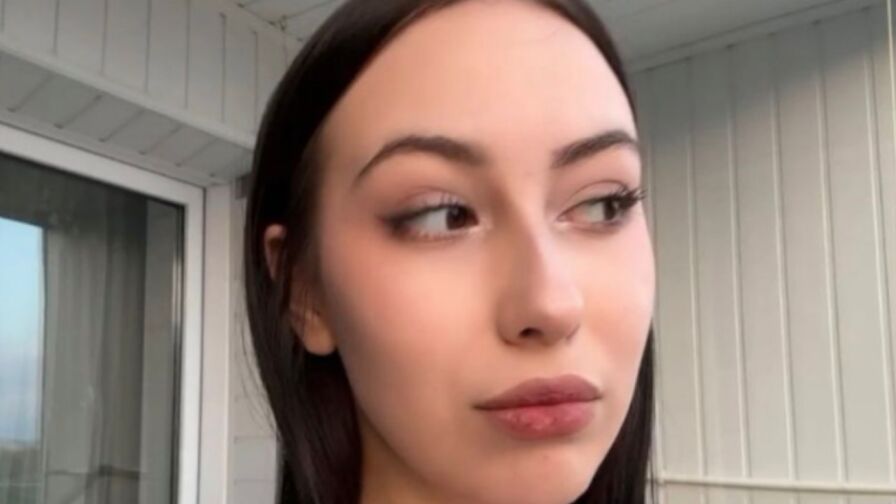 Sexy Live Sex Chat with EllyMcdaniel