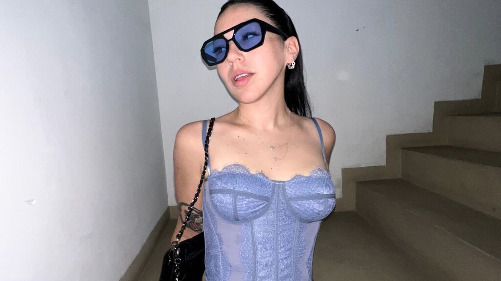 LeslieGaggino's profile from Jasmin at GirlsOfJasmin'