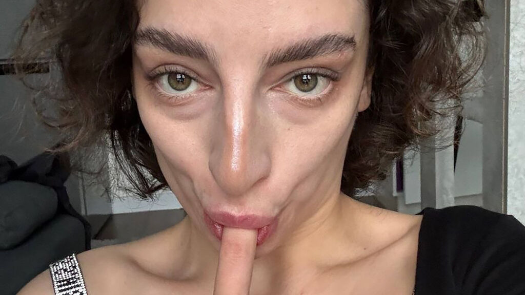 KiraBev cover