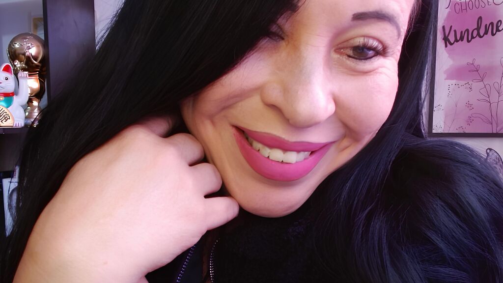 LaurenMallioni cover