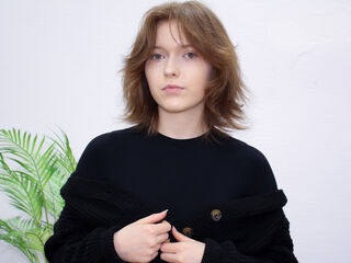 YukiHolmes Porn Show