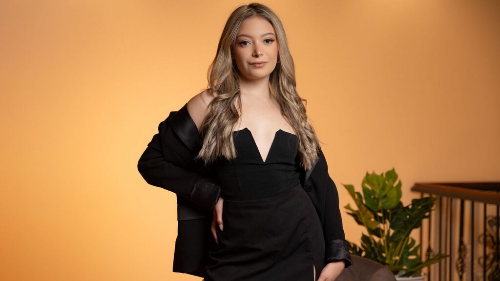 JulietaSadovnik Live Chat on LiveJasmin