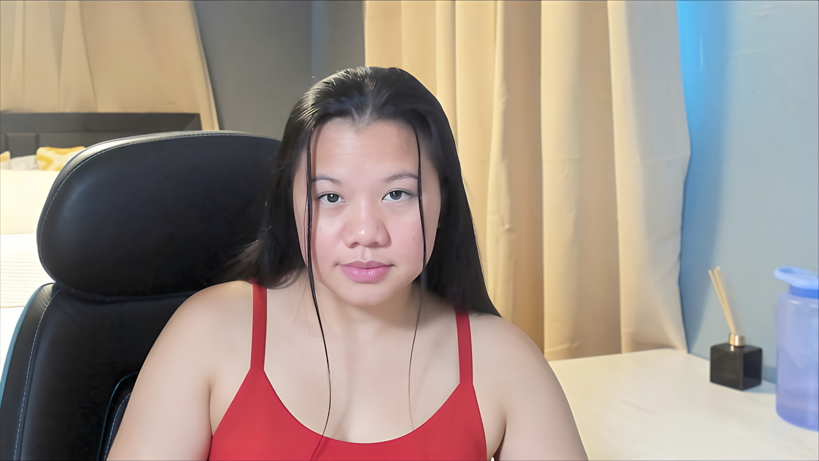 NicoleBridge glamour portrait