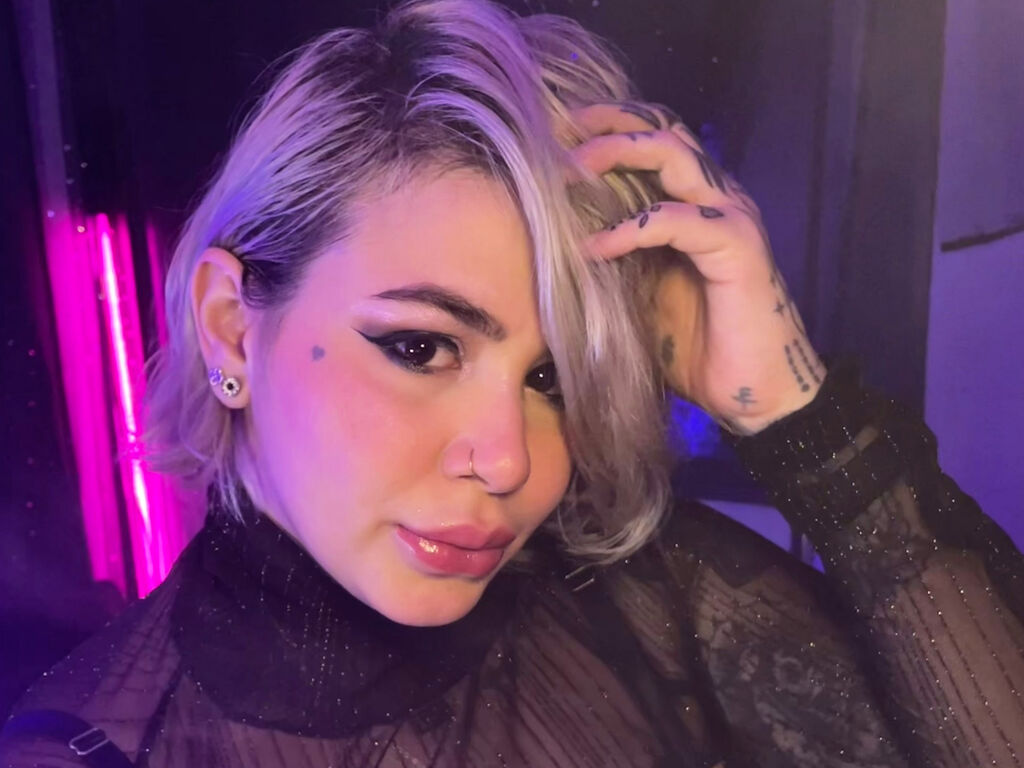 KathCherry live girl webcam profile