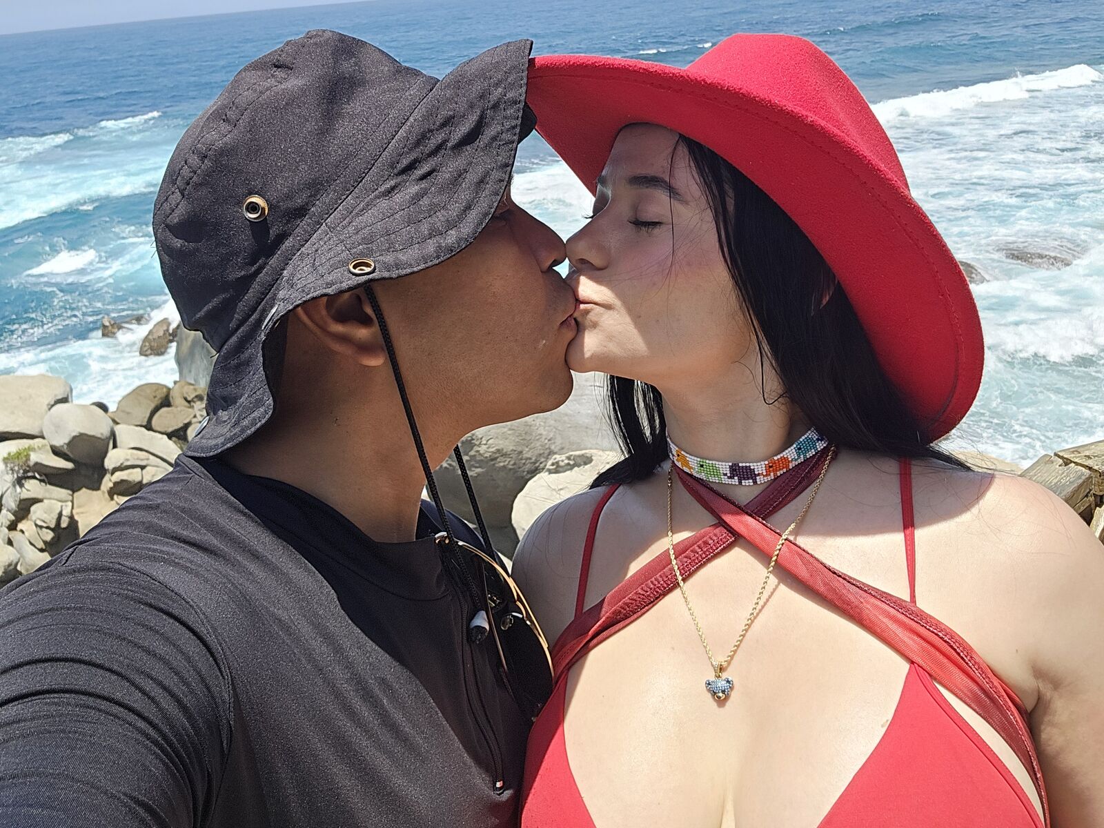 Live cam for NahomiAndLeo