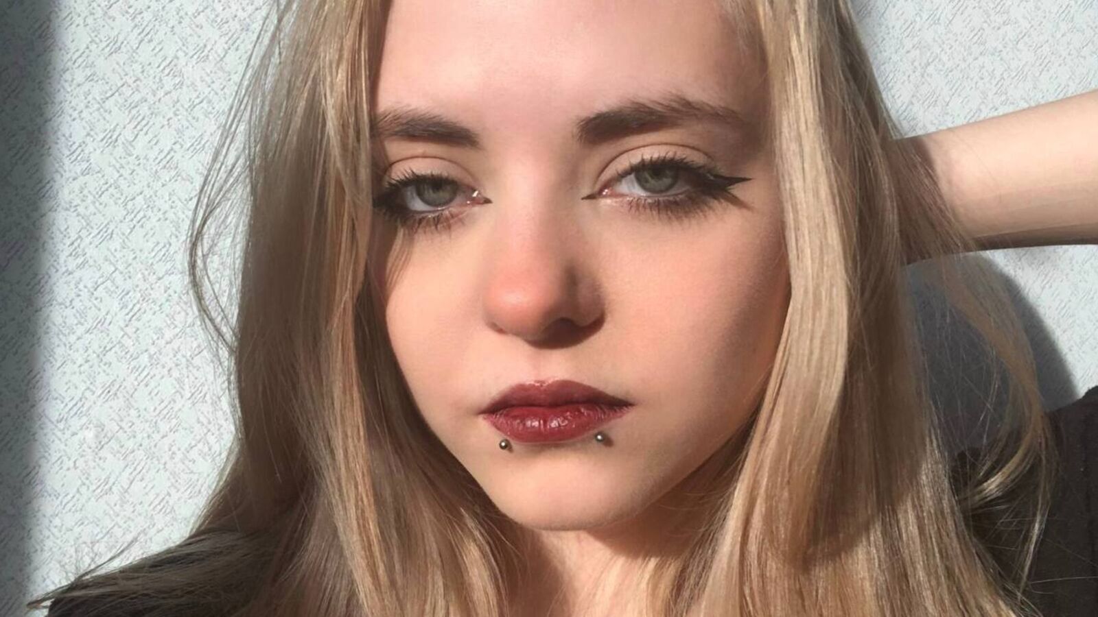 AstraOriginal glamour portrait