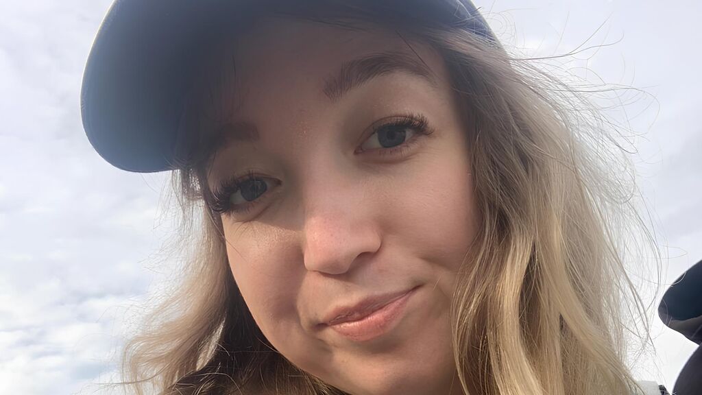 AlexaBenulis's profile from Jasmin at GirlsOfJasmin'