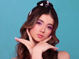 AnnieArias Live Cam Model