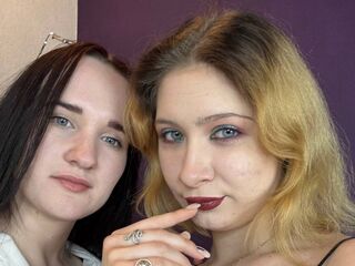 DominoAndDaryl Latina live cam models